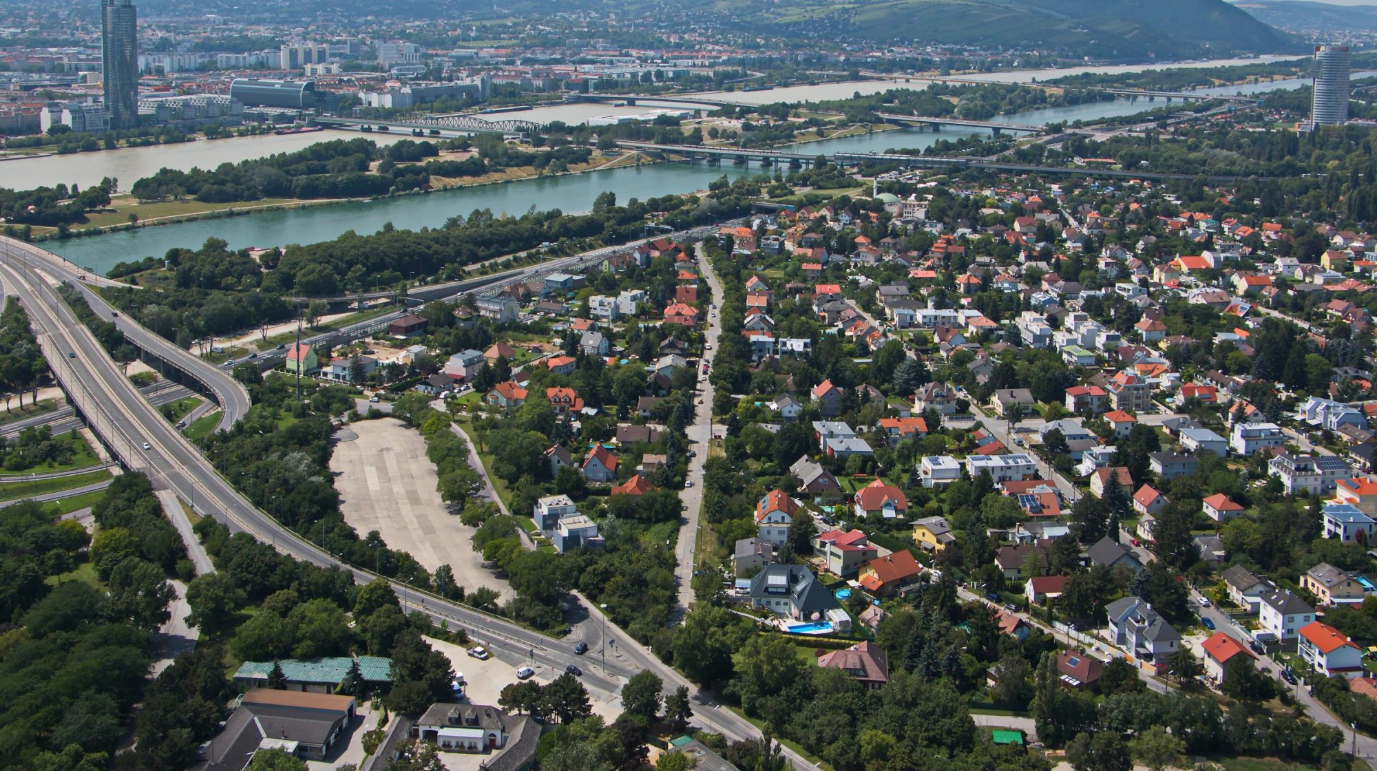 Donauturm — Danube Tower